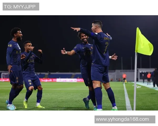 欧冠激战：尤文图斯狂胜利物浦6-2帽子戏法引领全场狂欢与战术解析