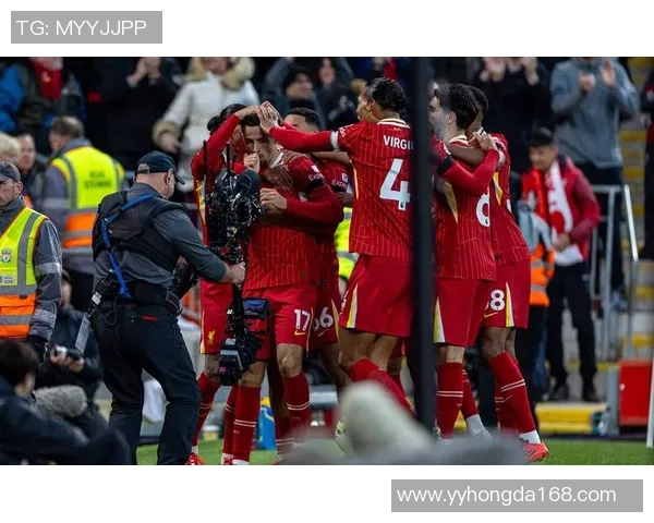 欧联杯焦点战切尔西与利物浦握手言和精彩瞬间回顾与十大进球盘点