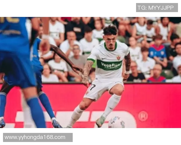 世界杯激战皇马与马竞平局绝杀瞬间引发争议判罚全场沸腾 世界杯激战皇马与马竞平局绝杀瞬间引发争议判罚全场沸腾