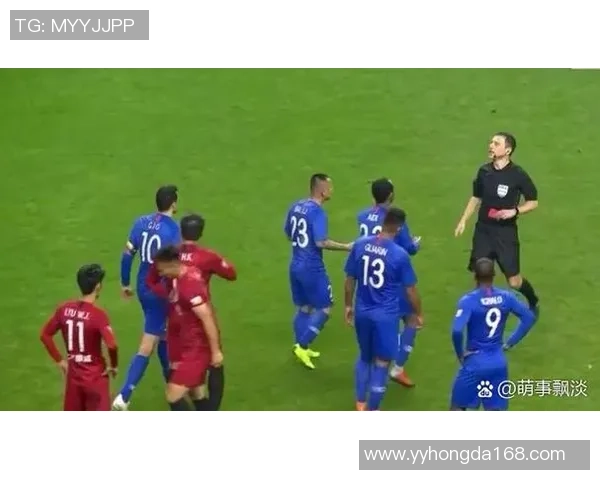 足总杯国米逆转里昂争议判罚引发全场热议与球迷怒火