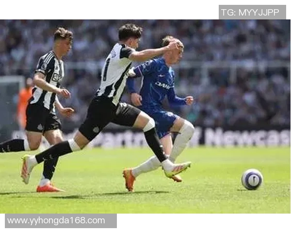 英超激战切尔西与曼联平局点球大战引发争议与热议 英超激战切尔西与曼联平局点球大战引发争议与热议